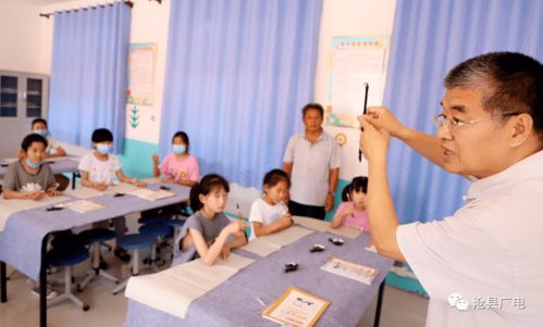 紅心青少年書法教育培訓(xùn)基地揭牌，助力國學(xué)傳承與教育創(chuàng)新
